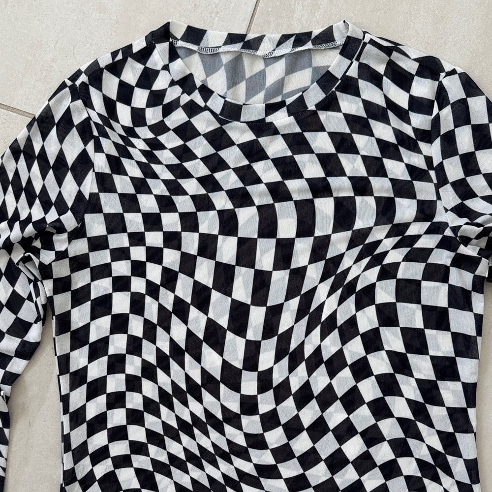Black and White Checkered Mesh Long Sleeve Shirt - Picture 2 of 4